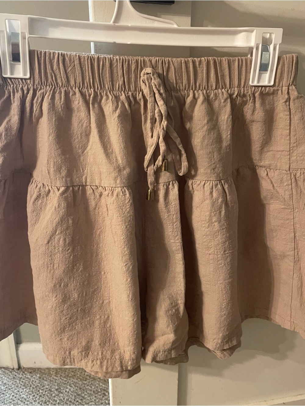 Women’s Linen Ruffled Skort — Beige